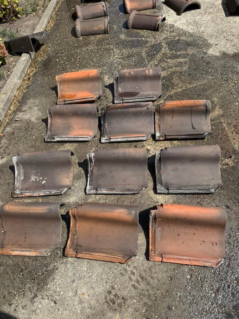 De verbeterde Hollandse pan rechter kant pannen en vorsten, Doe-het-zelf en Verbouw, Dakpannen en Dakbedekking, Ophalen, Steen of Klei