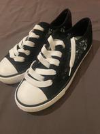 Twee paar nieuwe schoenen, Ophalen, Nieuw, Zwart, Sneakers of Gympen