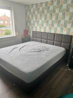 Tempur  bed 200 x 220., Huis en Inrichting, Bruin, Tweepersoons, Ophalen of Verzenden, Zo goed als nieuw