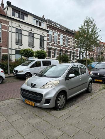 Peugeot 107 1.0 12V 5DR 2008 Grijs beschikbaar voor biedingen