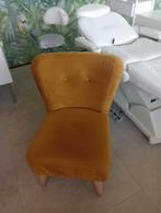 Okergele fauteuil, Huis en Inrichting, Ophalen, Zo goed als nieuw
