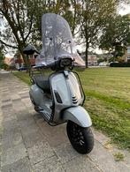 Vespa sprint S, Fietsen en Brommers, Scooters | Vespa, Ophalen, Maximaal 45 km/u, Vespa S, Zo goed als nieuw