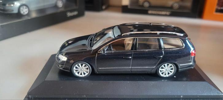 Minichamps VW Passat Variant B6, Hobby en Vrije tijd, Modelauto's | 1:43, Zo goed als nieuw, Auto, MiniChamps, Ophalen of Verzenden