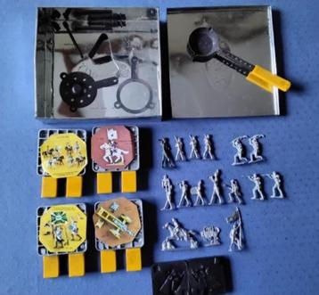 Gietmallen voor tinnen soldaatjes inclusief accessoires beschikbaar voor biedingen