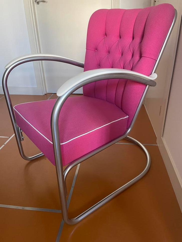 Gispen Fauteuil Limited Edition Roze, Huis en Inrichting, Fauteuils, Zo goed als nieuw, Metaal, Stof, 50 tot 75 cm, 75 tot 100 cm