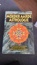Kenneth Meadows - Moeder Aarde Astrologie, Boeken, Achtergrond en Informatie, Astrologie, Ophalen of Verzenden, Zo goed als nieuw