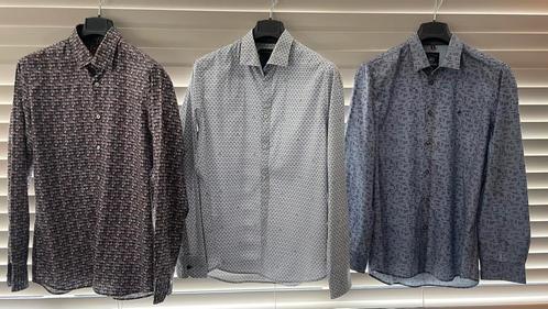 3 kwaliteit slimfit overhemden mt L, Kleding | Heren, Overhemden, Zo goed als nieuw, Halswijdte 41/42 (L), Blauw, Ophalen of Verzenden