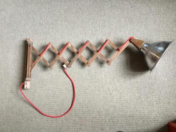 vintage uitrekbare wandlamp beschikbaar voor biedingen