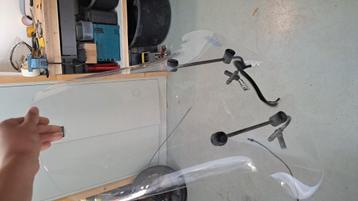 Nette Vespa windscherm beschikbaar voor biedingen