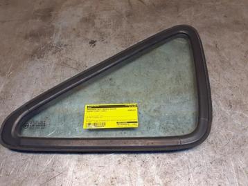 Driehoeks Ruit rechts-achter van een Suzuki Jimny beschikbaar voor biedingen