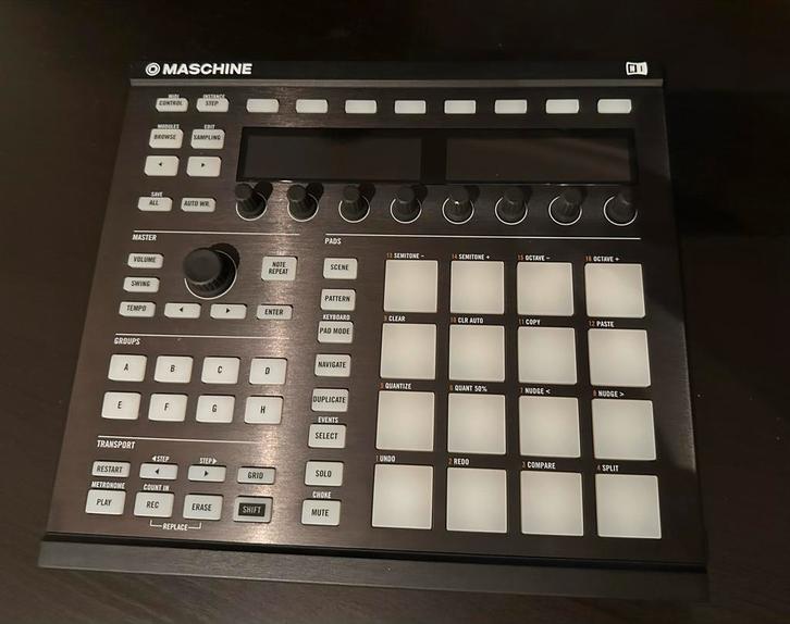 Native Instruments Maschine MK2 - Groovebox, Muziek en Instrumenten, Midi-apparatuur, Gebruikt, Ophalen