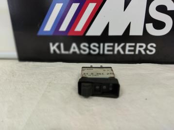 BMW E34 5serie E31 8serie mistachterlicht schakelaar beschikbaar voor biedingen