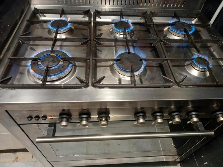 6 pits Pelgrim fornuis(defecte oven), Witgoed en Apparatuur, Fornuizen, Gebruikt, Vrijstaand, Gas, 5 kookzones of meer, 90 tot 95 cm