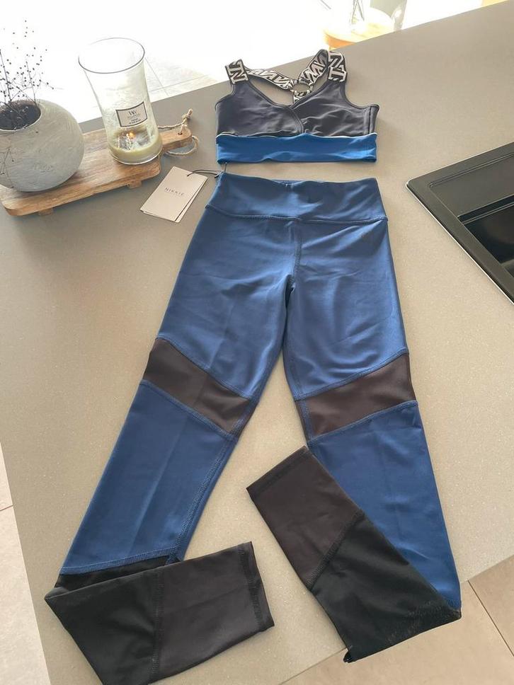 NIKKIE Blue mesh sport legging. Nieuw!, Kleding | Dames, Sportkleding, Nieuw, Fitness of Aerobics, Maat 34 (XS) of kleiner, Zwart