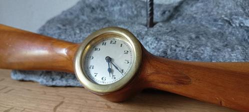 Vintage propeller klok-Afkomt Holland -Germany uurwerkje, Antiek en Kunst, Antiek | Klokken, Ophalen of Verzenden