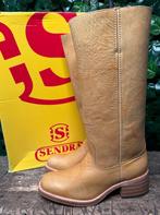 Nieuwe prachtige laarzen van Sendra maat 37, Bruin, Nieuw, Ophalen of Verzenden, Sendra