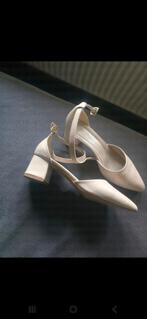 Dames schoen (maat 40), Kleding | Dames, Ophalen of Verzenden, Zo goed als nieuw, Zwart, Sneakers of Gympen