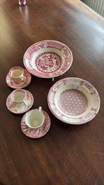Vintage servies met rood bloemmotief, Ophalen