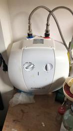Close in boiler Bosch, Doe-het-zelf en Verbouw, Geisers en Boilers, Minder dan 20 liter, Ophalen, Zo goed als nieuw, Boiler