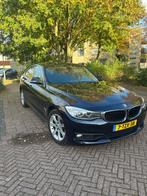 BMW 320i GT Zeer nette en goed onderhouden auto, Auto's, Achterwielaandrijving, 74 €/maand, Zwart, 4 cilinders