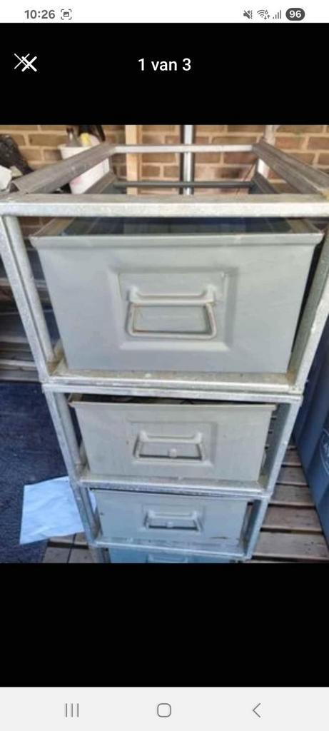 Oude industriele magazijnbakken/ plantenbak, Huis en Inrichting, Kasten | Ladekasten, Zo goed als nieuw, Minder dan 100 cm, Minder dan 50 cm