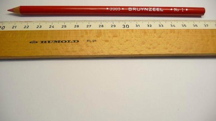 2 x Bruynzeel potlood uit de jaren 60 - 70, Diversen, Schrijfwaren, Ophalen of Verzenden