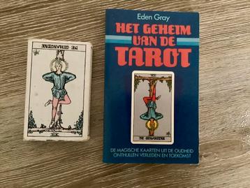 Vintage Tarot deck met boek beschikbaar voor biedingen