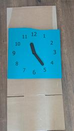 Ikea kallax deurtje met klok, Ophalen