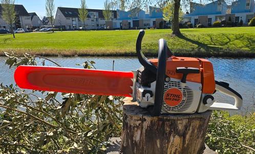 Stihl ms 240 ( nieuwstaat ), Tuin en Terras, Hand-tuingereedschap, Zo goed als nieuw, Overige soorten, Ophalen of Verzenden