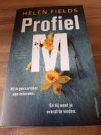 Helen Fields- Profiel M, Ophalen of Verzenden, Zo goed als nieuw, Helen Fields