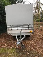 Hapert plateauwagen 2000 kg met huif, Ophalen