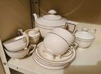 Vintage Petrus Regout Servies, Ophalen