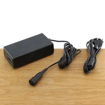 Acculader voor verschillende merken elektrische fietsen beschikbaar voor biedingen