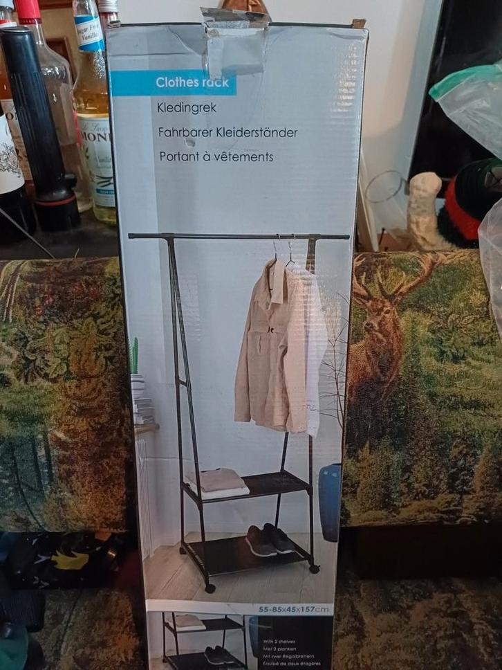 Kledingrek met 2 planken en wielen, Kleding | Dames, Kledingrekken, Nieuw, Met wielen, Ophalen of Verzenden