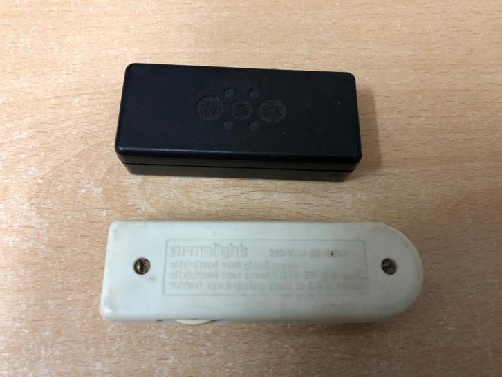 4 stuks 7w spaarlampen e27 nieuw in doos gesealed, Huis en Inrichting, Lampen | Spots, Gebruikt, Plafondspot of Wandspot, Metaal of Aluminium