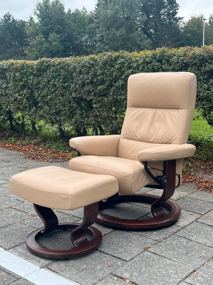 Stressless relax fauteuil met voetenbank, Huis en Inrichting, Fauteuils, Zo goed als nieuw, 50 tot 75 cm, Minder dan 75 cm, Ophalen of Verzenden