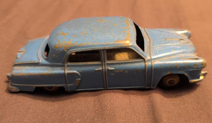 dinky toys studebaker, Hobby en Vrije tijd, Modelauto's | 1:43, Gebruikt, Auto, Dinky Toys, Ophalen of Verzenden