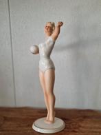 schaubach-kunst volleybal atlete., Ophalen of Verzenden
