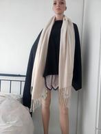 beige dikke wintersjaal, Kleding | Dames, Ophalen of Verzenden, Zo goed als nieuw, Beige