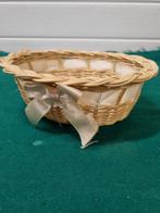 Mandje van riet met lint, Huis en Inrichting, Ophalen of Verzenden, 'T Olde Gre-j, Info@toldegrej.nl, Endepoelstraat 20f Didam