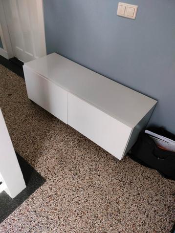 Ikea kastje Besta - afbeelding 1