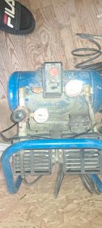 Airpress compressor met makita 18g tacker., Doe-het-zelf en Verbouw, Minder dan 25 liter, Ophalen, Zo goed als nieuw, 6 tot 10 bar