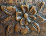 Oude vintage houten meidenkast met houtsnijwerk, Huis en Inrichting, Kasten | Overige, Ophalen, Gebruikt