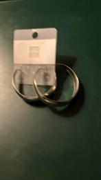 Nieuwe oorbellen, Sieraden, Tassen en Uiterlijk, Oorbellen, Overige materialen, Hangers, Nieuw, Ophalen of Verzenden