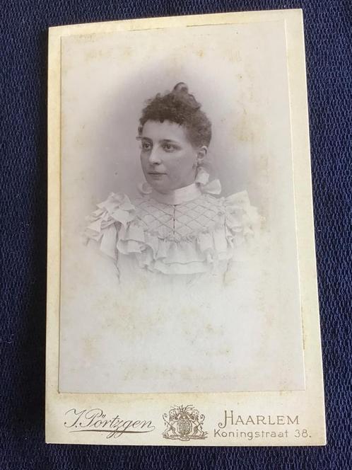 CDV, Dame, J. Pörtzgen, Haarlem, Carte de Visite, Verzamelen, Foto's en Prenten, Gebruikt, Foto, Voor 1940, Ophalen of Verzenden