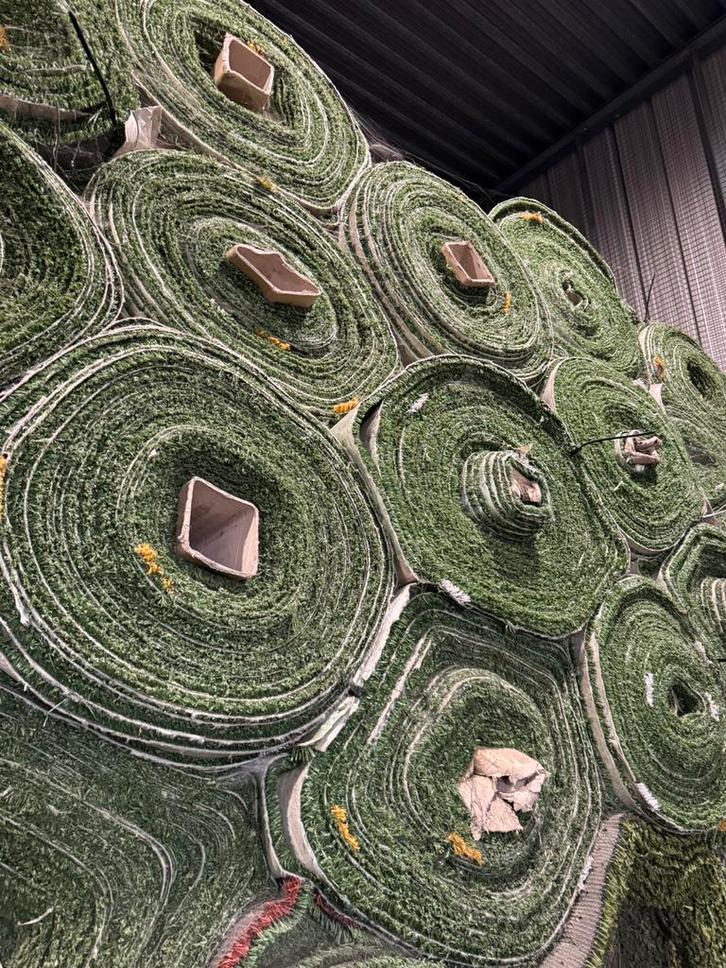 Mooie Rollen Kunstgras! 170m2 (4m x 43m) €275,-, Tuin en Terras, Gras en Kunstgras, Zo goed als nieuw, Kunstgras, 20 m² of meer