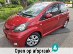 Toyota Aygo 1.0-12V Aspiration Red Navigator/Airco/1e. Eig., Voorwielaandrijving, Euro 5, Gebruikt, 4 stoelen