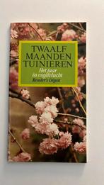 Twaalf Maanden Tuinieren het jaar in vogelvlucht, Boeken, Wonen en Tuinieren, Ophalen of Verzenden, Zo goed als nieuw, Tuinieren en Tuinplanten