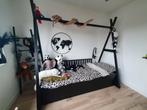 Tipi tent bed zwart met bedlade, Kinderen en Baby's, Kinderkamer | Bedden, Ophalen, 85 tot 100 cm, Zo goed als nieuw, Matras