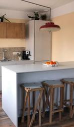 Design barkruk hout, Huis en Inrichting, Barkrukken, Ophalen, 60 tot 90 cm, Zo goed als nieuw, 3 krukken